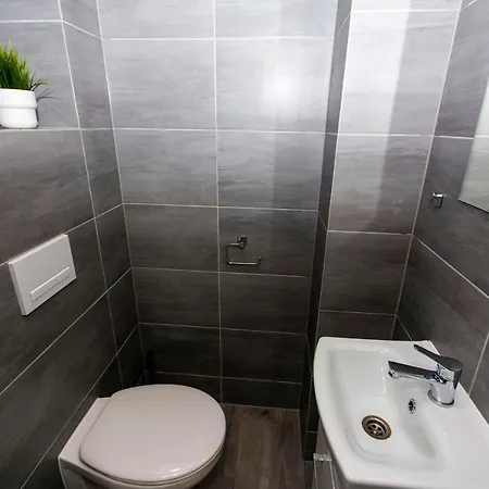 White Rooms Rentyear Apartments Casa de hóspedes Gdańsk