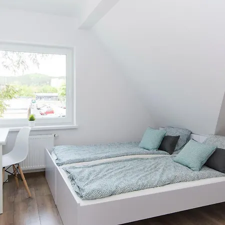 White Rooms Rentyear Apartments *