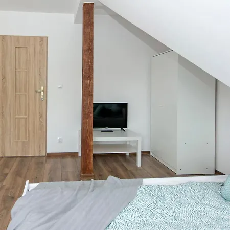 White Rooms Rentyear Apartments